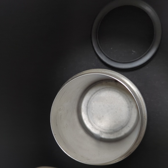 Yeti Can Cooler Rambler Silver - Pre Owned 12 oz - Picture 2 of 3